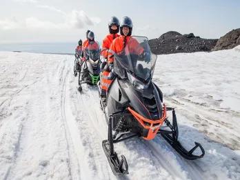 Snowmobiling-in-pairs
