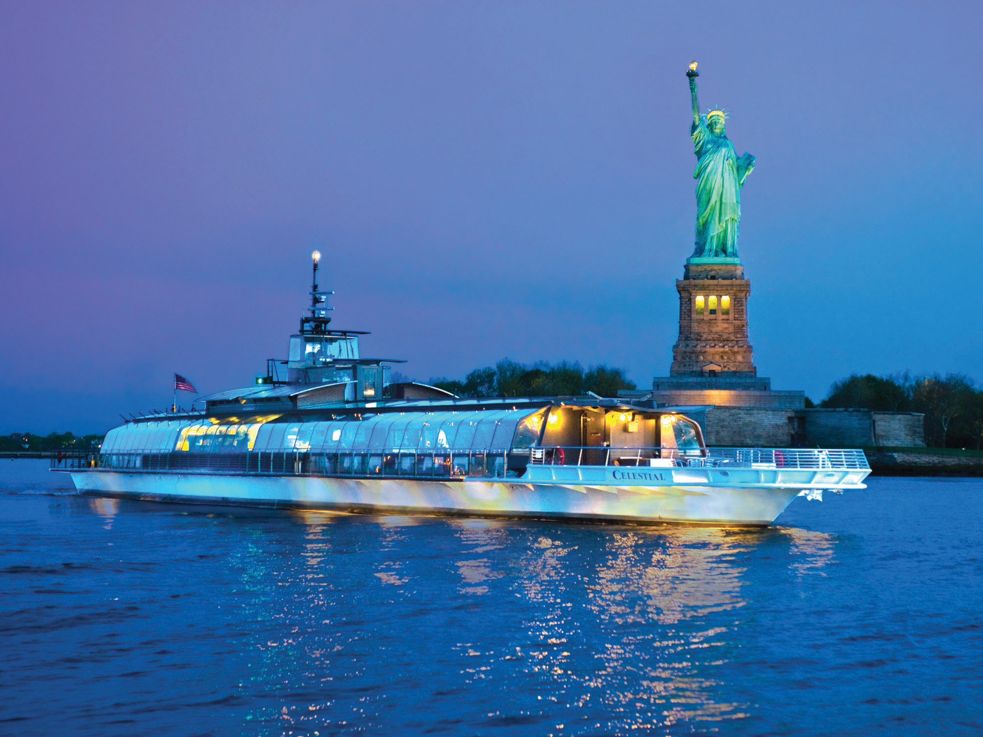 bateaux dinner cruise nyc discount