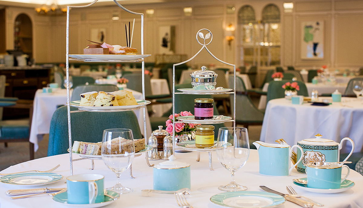 Fortnum & Mason Afternoon Tea for 2 in The Diamond Tea Salon