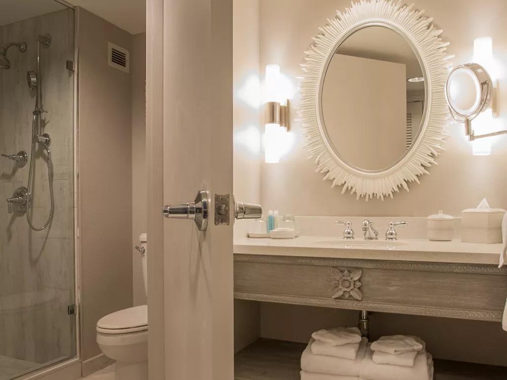 Loews Royal Pacific Resort