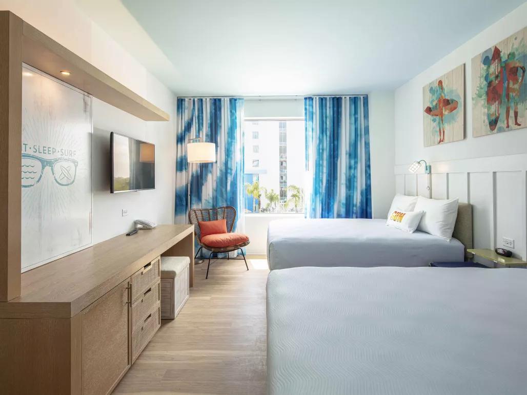 standard room at Universal's Endless Summer Resort – Surfside Inn and Suites