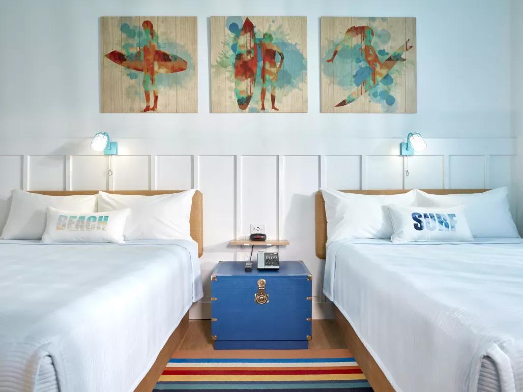Universal's Endless Summer Resort – Surfside Inn and Suites Standard Room