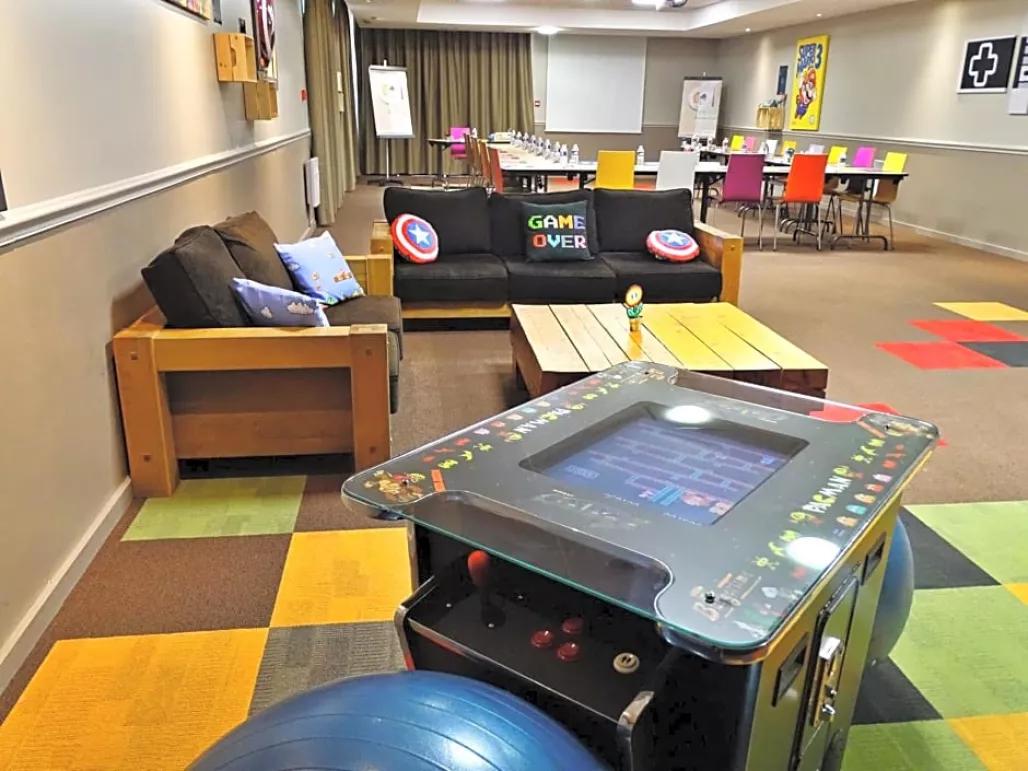 Campanile Val de France Games Room