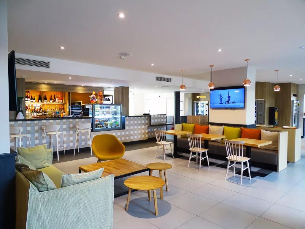 Campanile Val de France Lounge