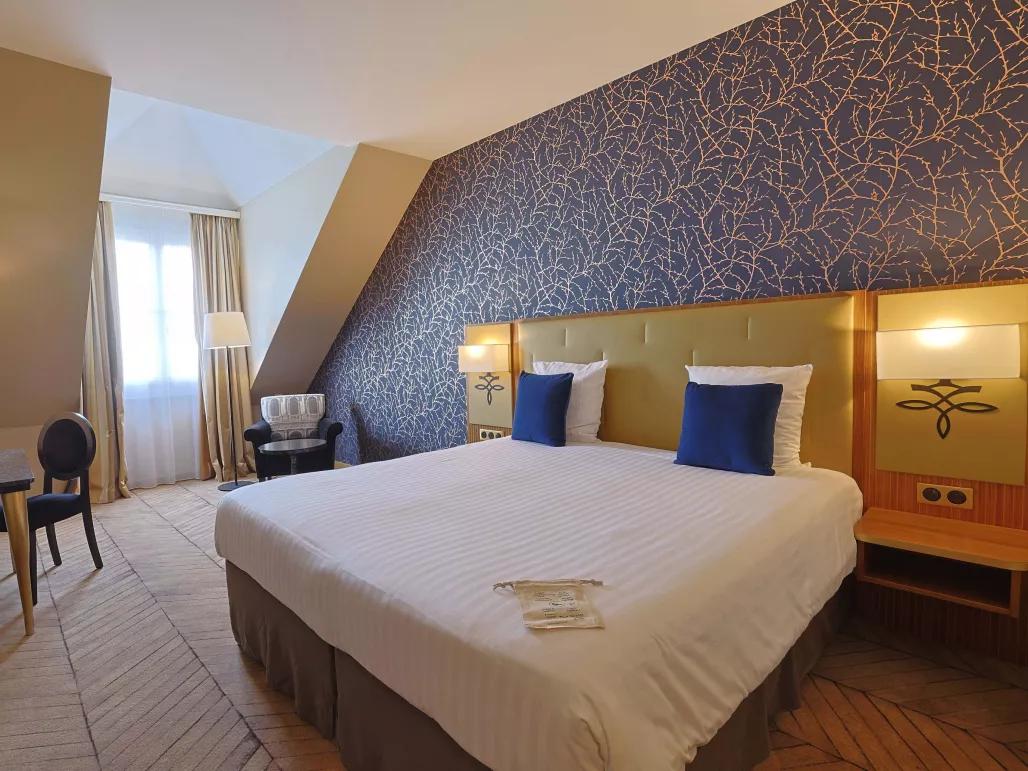 Standard Room at the Dream Castle Hotel Paris