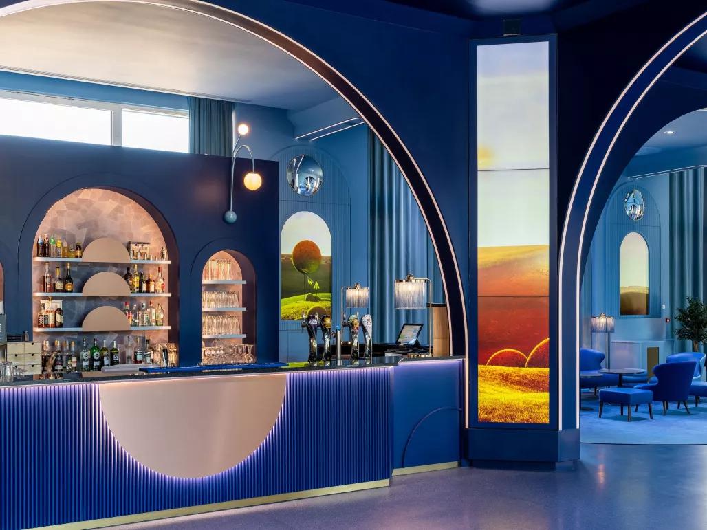 Grand Magic Hotel Bar