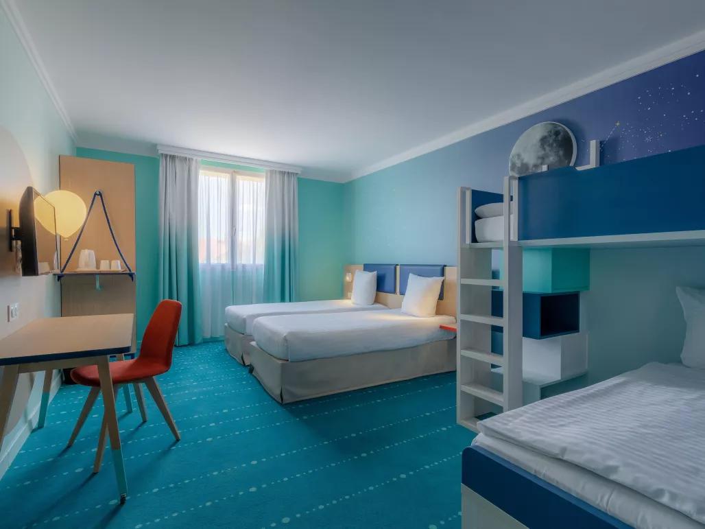 Grand Magic Hotel Family Room