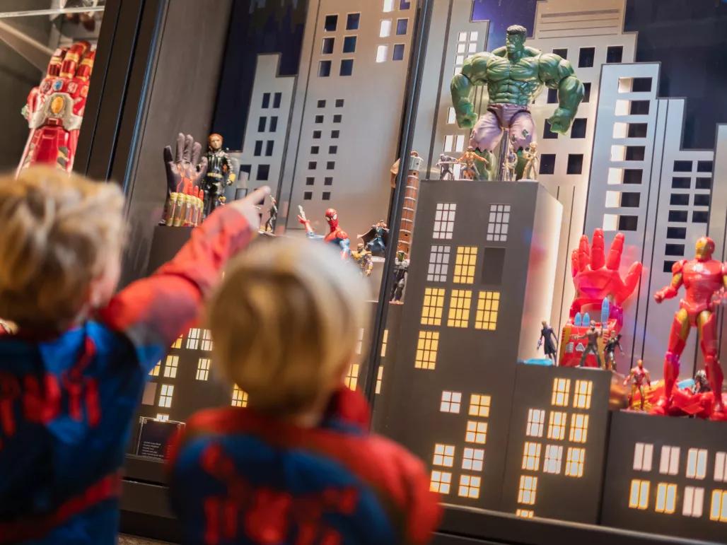 Hotel New York Disneyland Paris Lobby