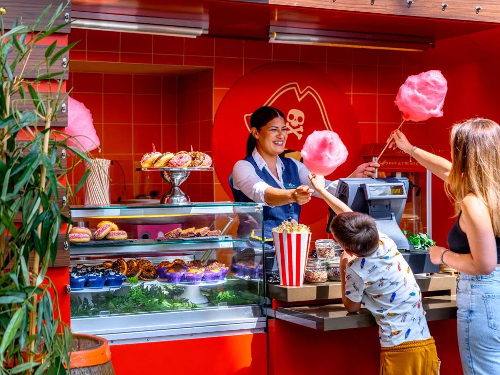 Point Gourmand Snack Bar at Explorers Hotel Marne-la-Vallée