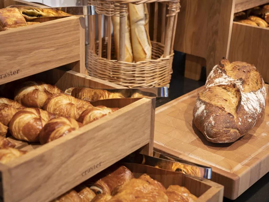 Holiday Inn Express Marne la Vallee Dining