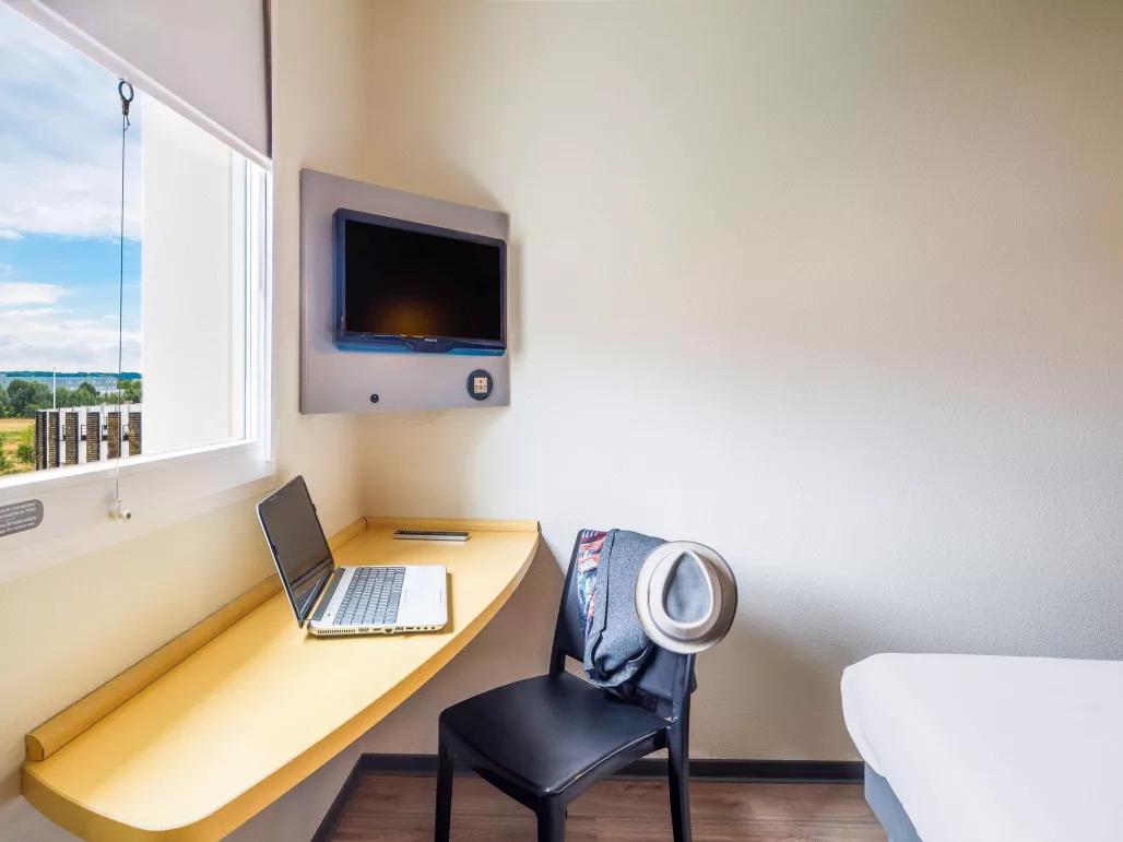 Ibis Budget Marne La Vallee Room