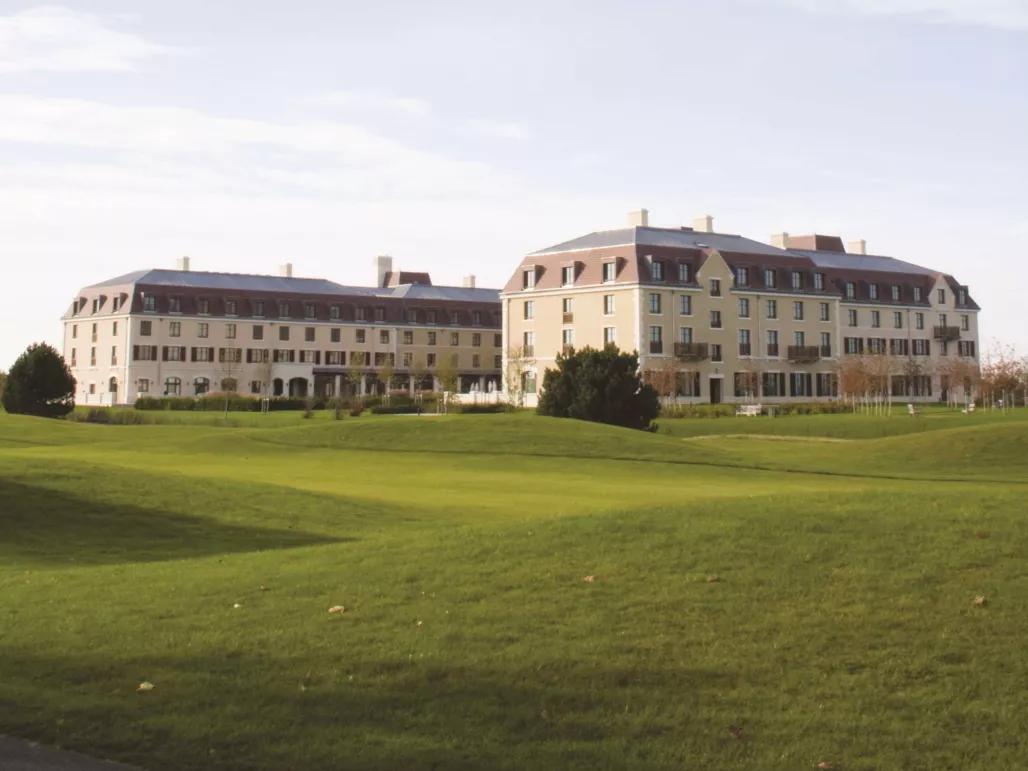 Radisson Blu Hotel Exterior