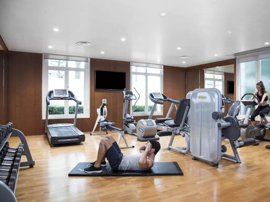 Guest in Relais Spa Val d'Europe fitness room