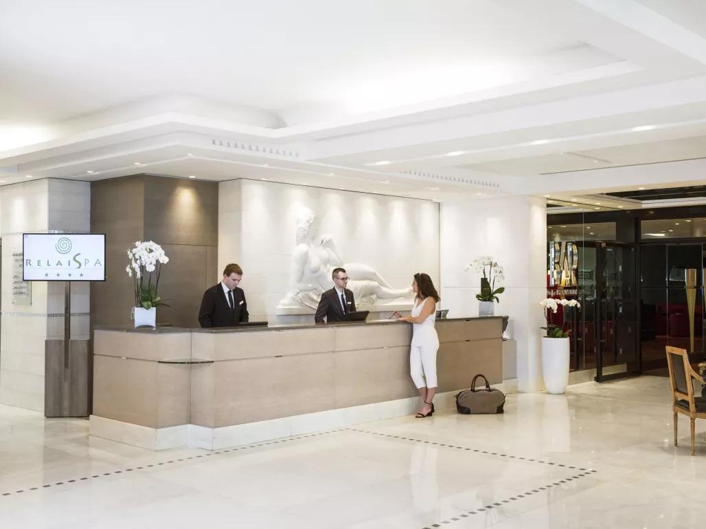 Relais Spa Val d'Europe reception