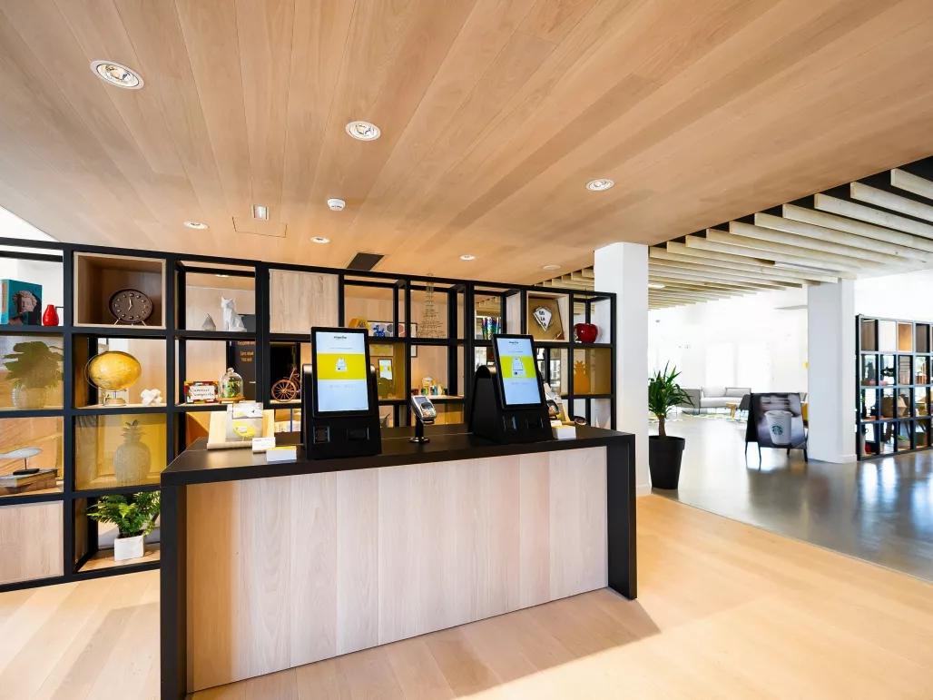 Staycity Aparthotel Lobby