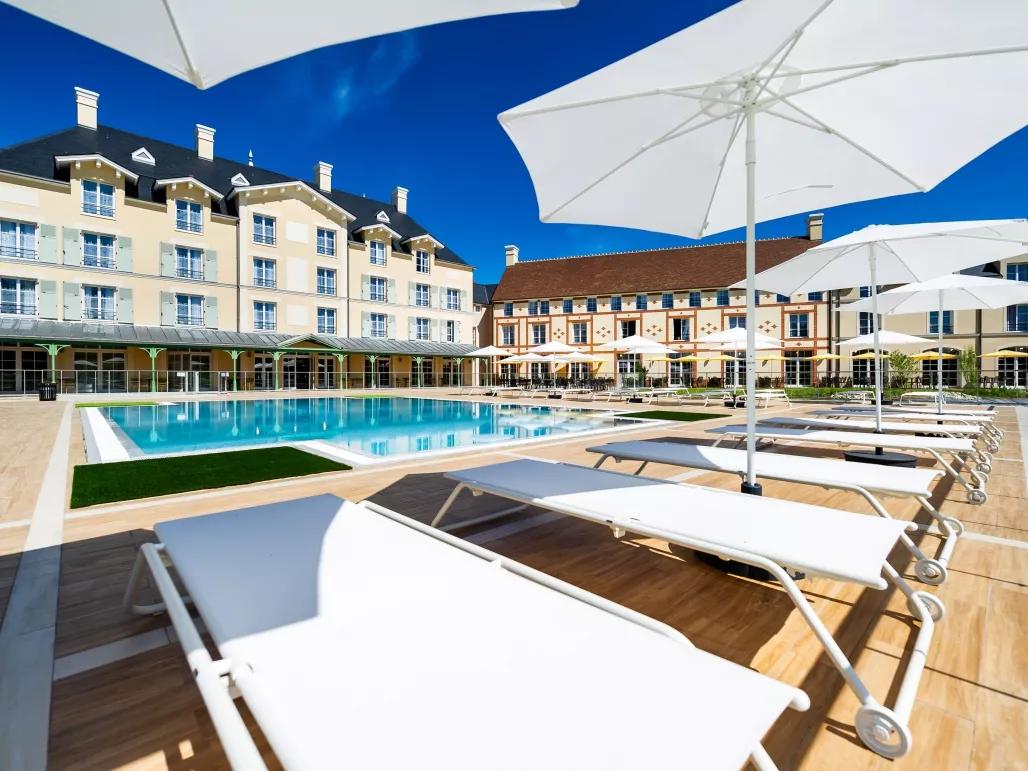 Staycity Aparthotel Pool