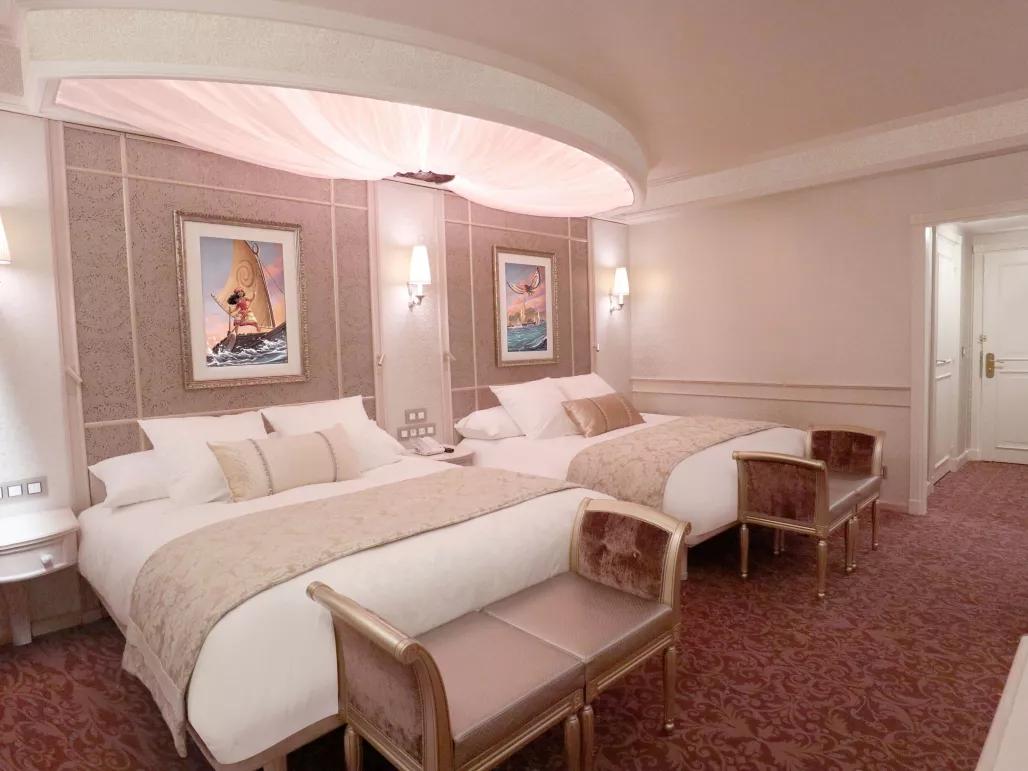 Deluxe Room at the Disneyland Hotel in Paris