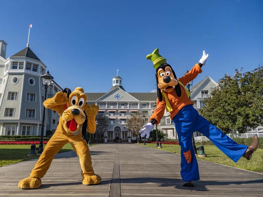 Goofy and Pluto at Disney's Yacht Club Resort