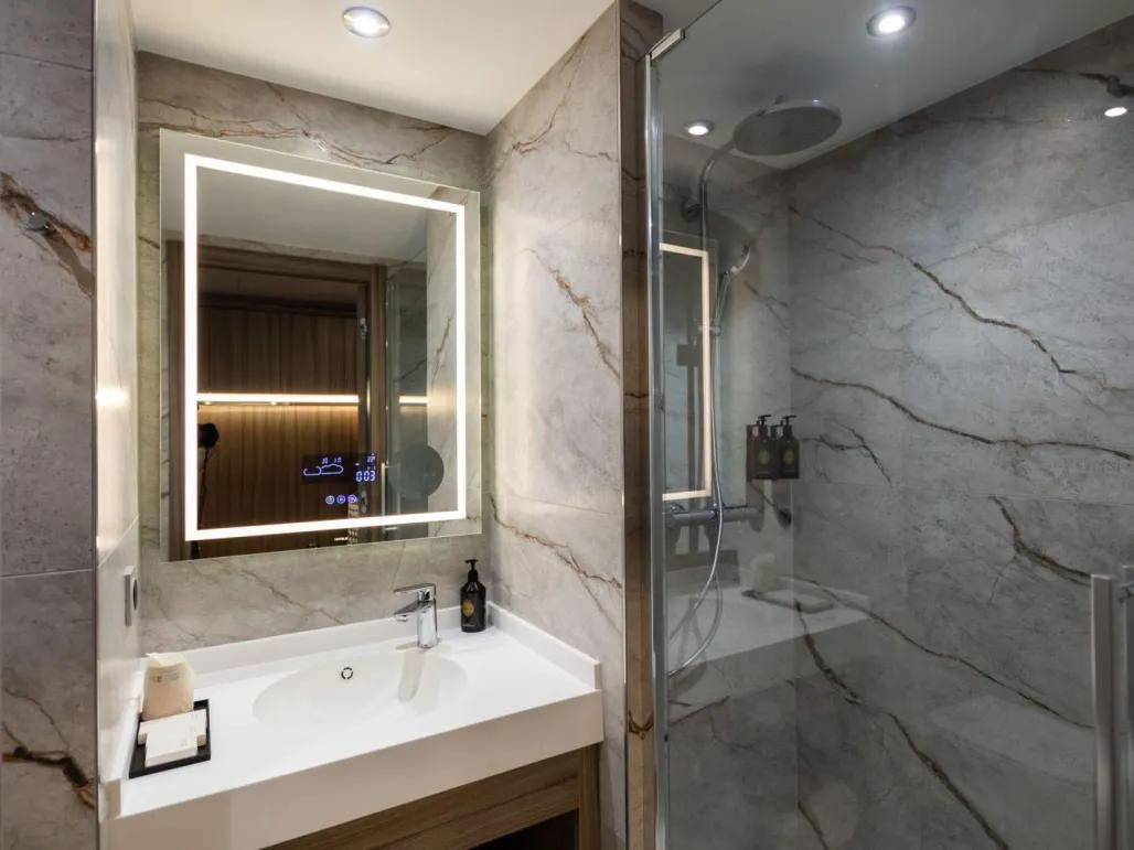 Standard bathroom at Ki Space Hotel & Spa near Disneyland Paris