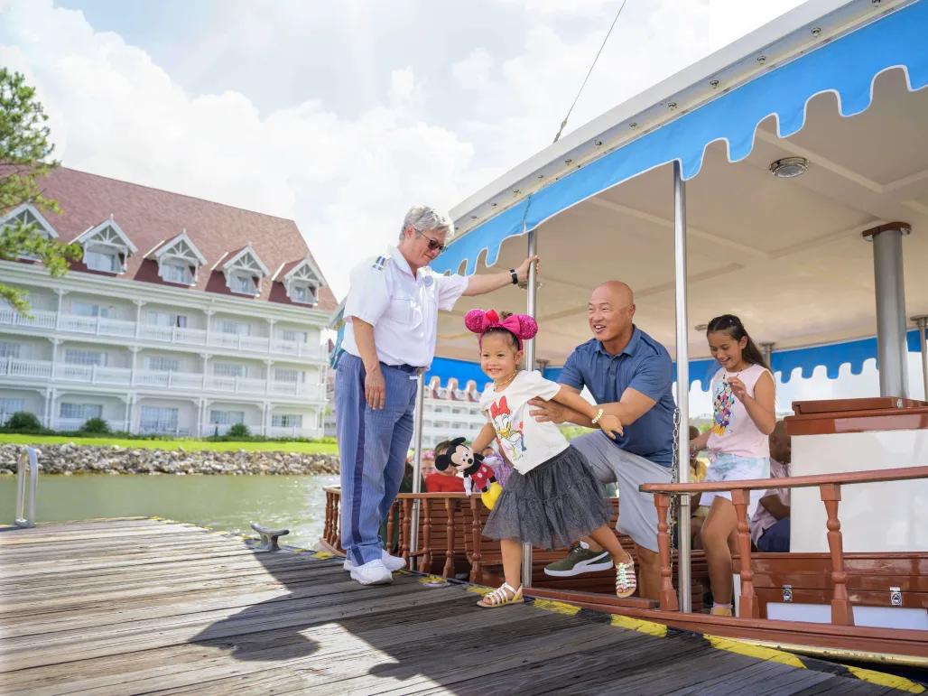 Ferry Disney's Grand Floridian 