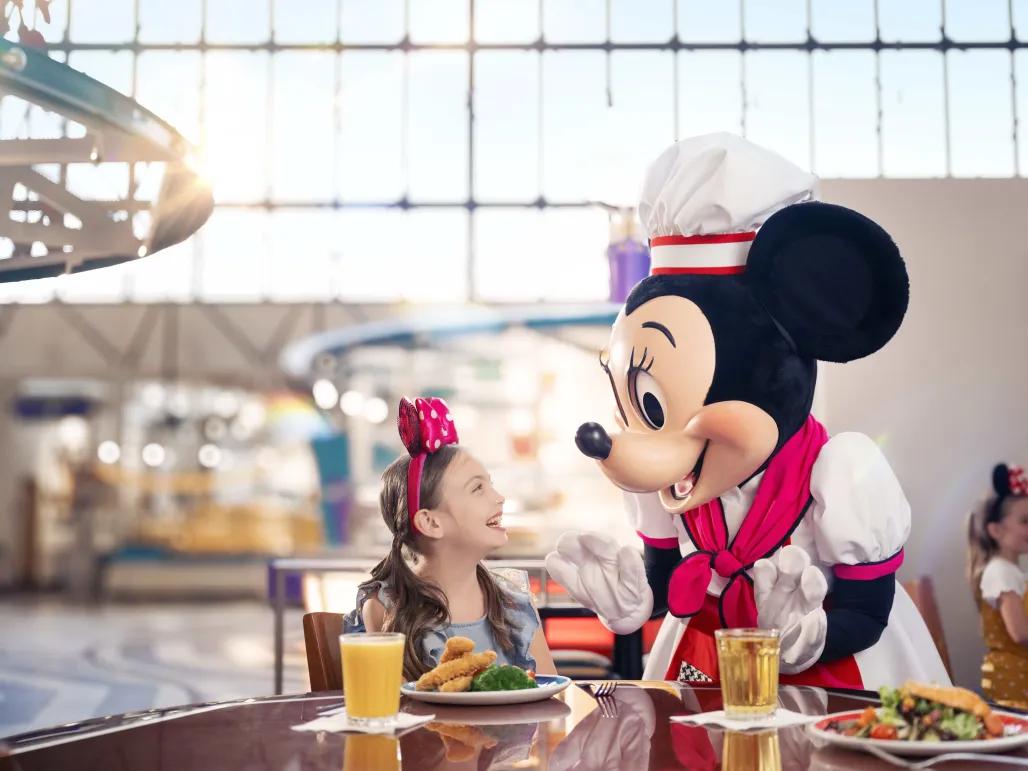 Minnie at Chef Mickeys Minnie at Chef Mickeys