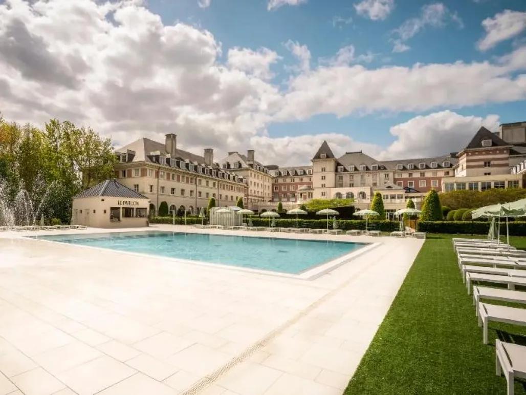 Dream Castle Hotel near Disneyland Paris