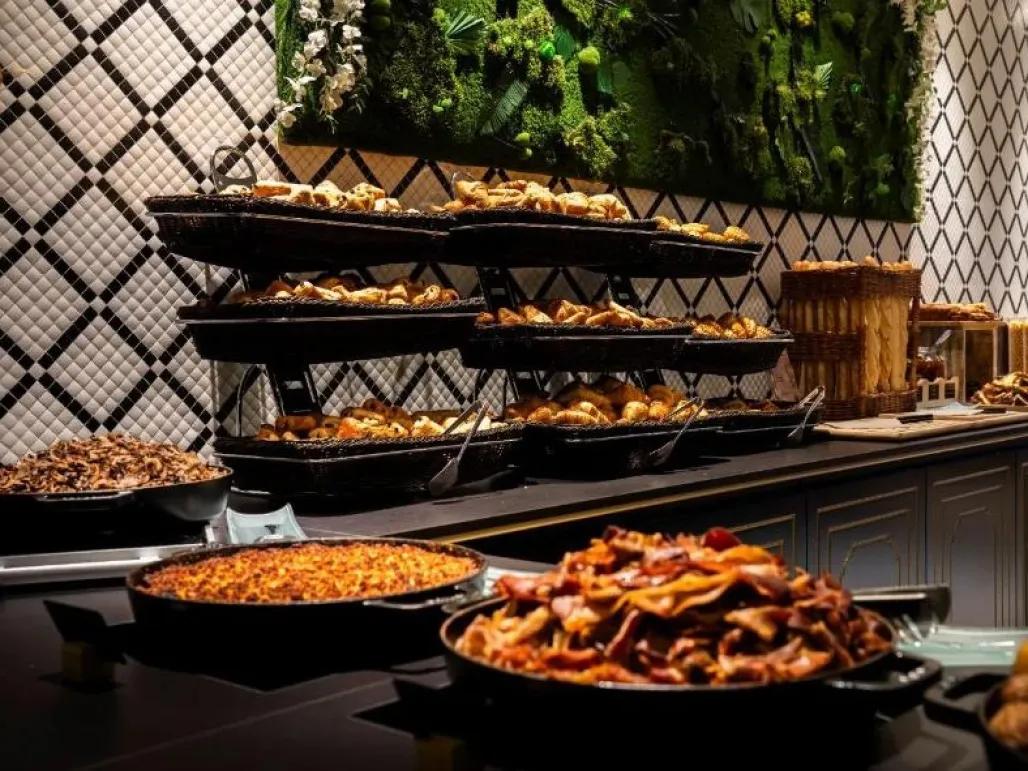 Dream Castle Hotel Restaurant and Food Choice