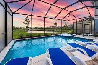 Private Pool of an Orlando Villa, with a beautiful sunset in the background