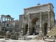 Imperial Rome Elite Walking Tour with Skip-the-Line Colosseum Ticket Imperial Rome Elite Walking Tour with Skip-the-Line Colosseum Ticket