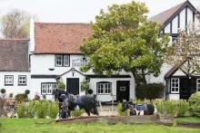 Three Course Meal with Prosecco for Two at Raymond Blanc’s White Brasserie Gastro Pubs Gift Experience Voucher
