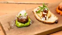 Self-guided Finger Licking Foodie Tour - Downtown