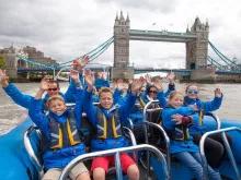 group-on-speedboat