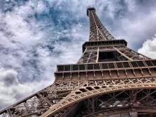 up-view-of-eiffel-tower
