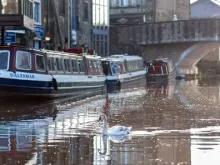 leeds canal dining experience