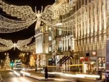 Singalong Christmas Lights with Festive Food & Drinks London Bus Tour