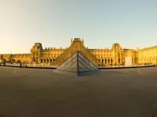 Paris City Tour Eiffel Tower views Ile de la Cite and Louvre Access
