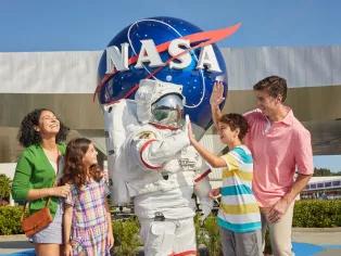 Kennedy Space Center Ultimate Experience