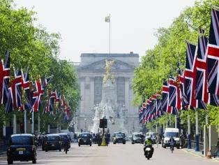road-to-buckingham-palace