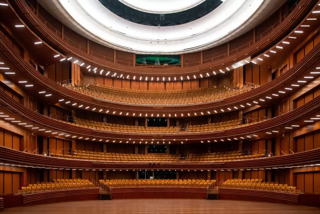 Steinmetz Hall at the Dr Phillips Center View of auditorium seats from the stage at a concert hall