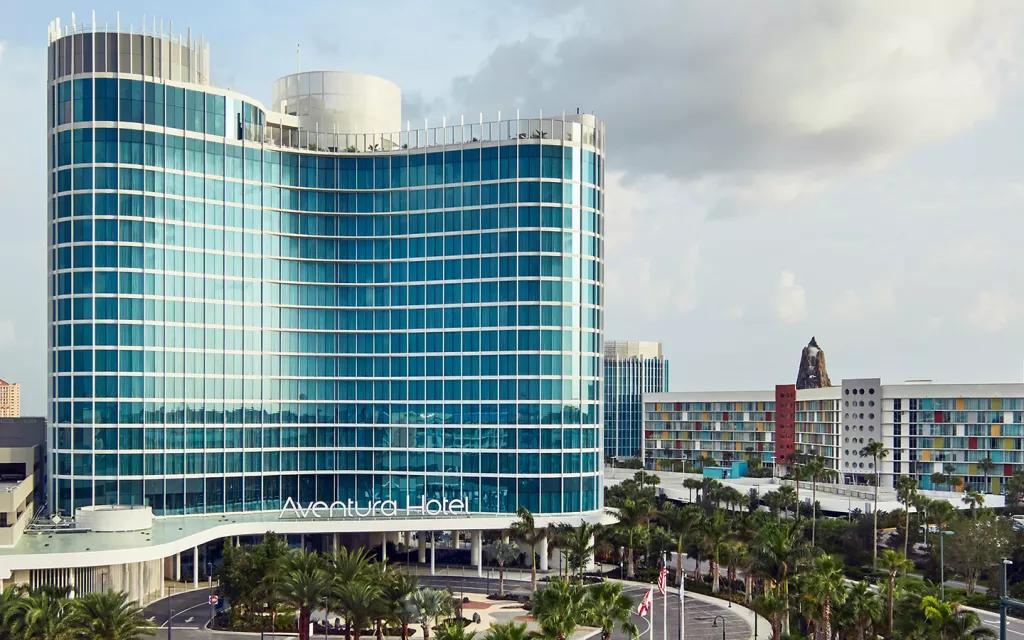 Universal's Aventura Hotel The exterior of Aventura Hotel - a tall block with an entirely glass facade