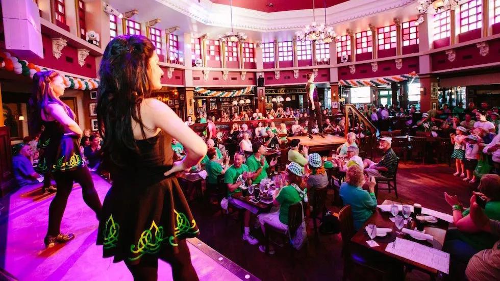 Entertainment at Raglan Road Two Irish dancers on a stage looking out over a full restaurant