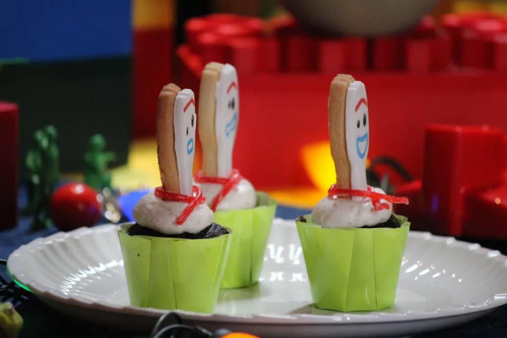 Cupcake a la Forky 3 chocolate cupcakes topped with a cookie designed to look like Forky from Toy Story