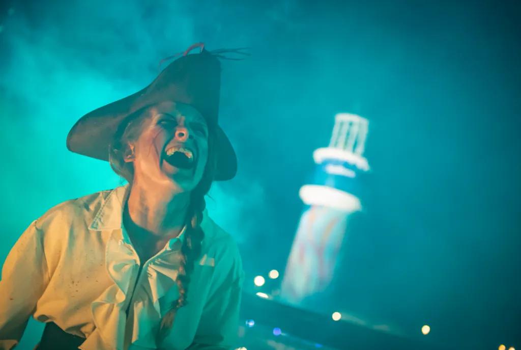 HOS Pirate Tower HOS Pirate Tower