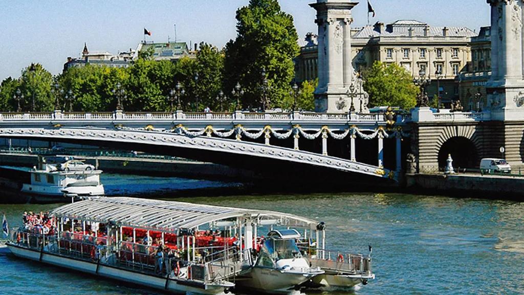 cruise-on-seine