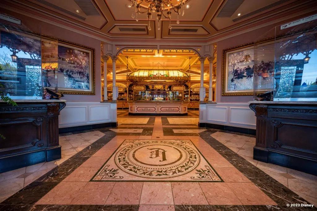 Plaza Inn The entrance to a Victorian-themed restaurant at Disneyland