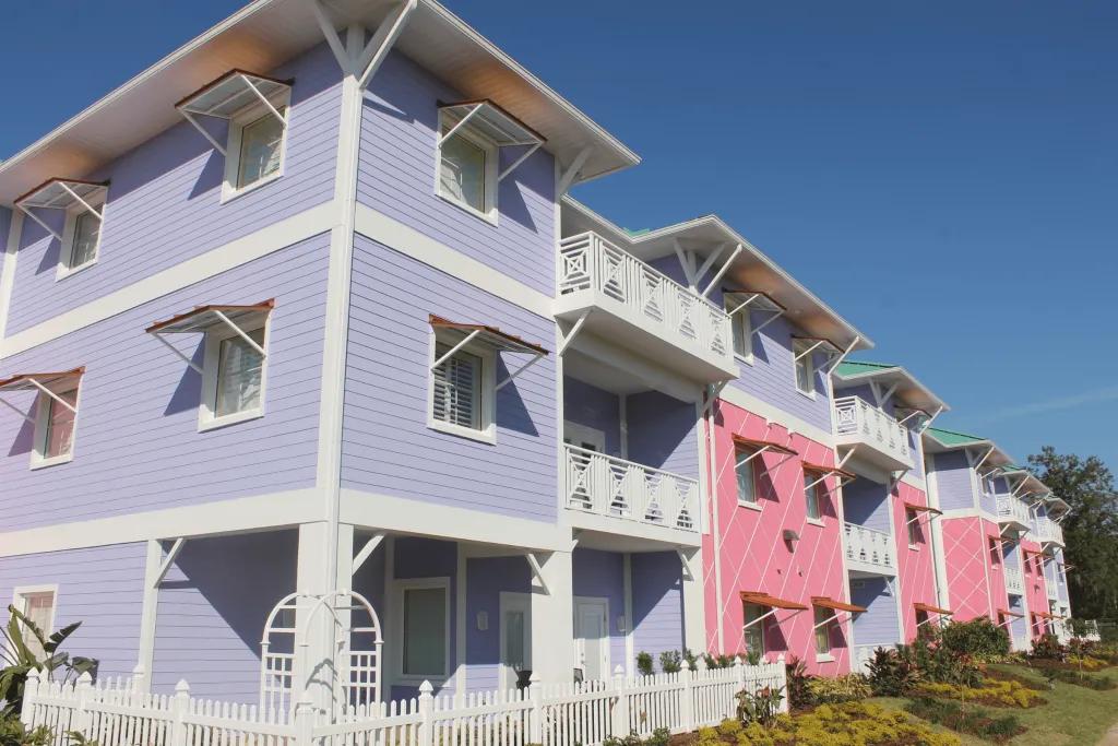 Give Children the World Pastel coloured hotel rooms, pink and purple, which are wheelchair accessible.