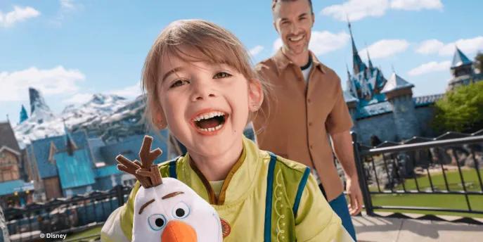 Guests at World of Frozen, Disney Adventure World