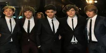 One Direction Performs at Universal Studios' CityWalk on the 16th June! One Direction Performs at Universal Studios' CityWalk on the 16th June!