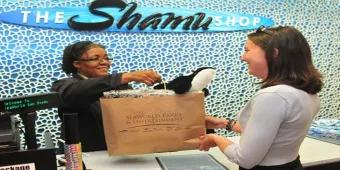 SeaWorld Swaps Plastic for Paper SeaWorld Swaps Plastic for Paper