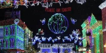 Weihnachten rund um den Globus und die ganze Welt wirkt wie verzaubert